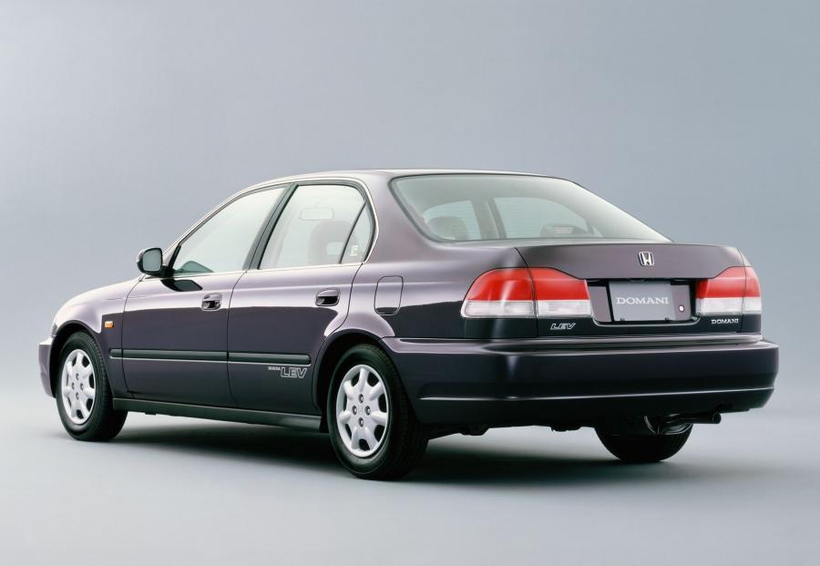  Honda Domani 16LEV (MB4) 1998 года  (фото 2 из 4)